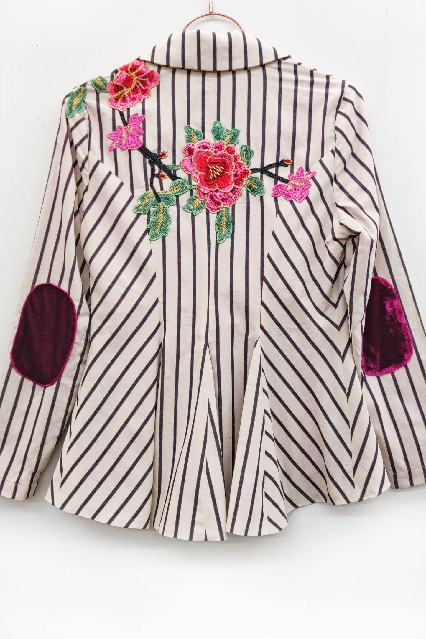 LAST CALL SIZE S | Aratta Derby Princess Stripe Blazer