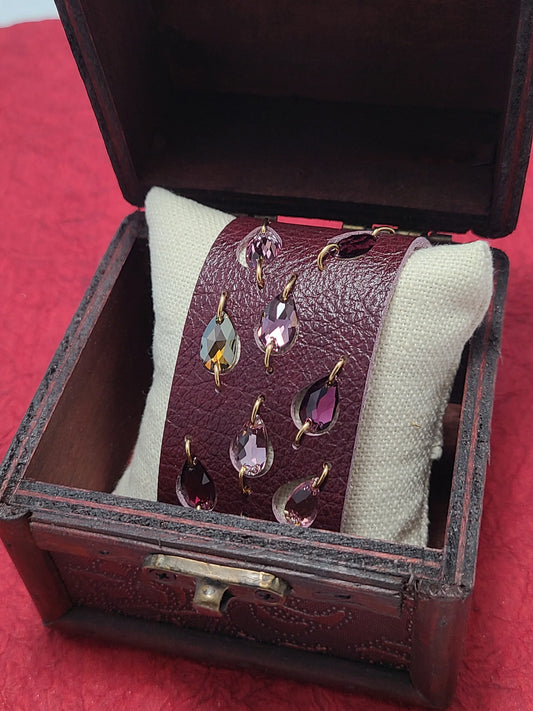 Diamond Leaf Crystal Cuff - Vino
