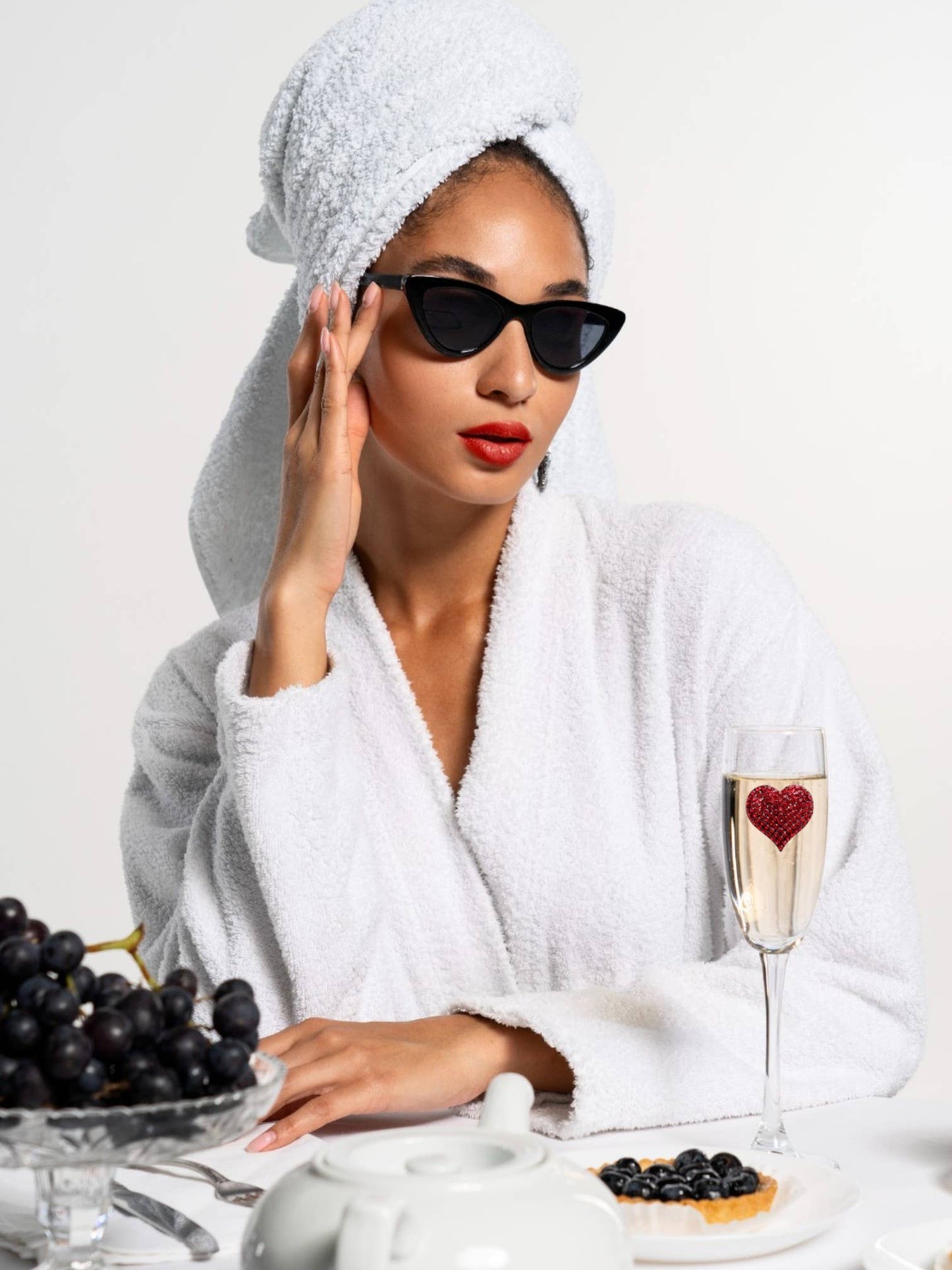 Red Heart Jeweled Stemmed Champagne Flute